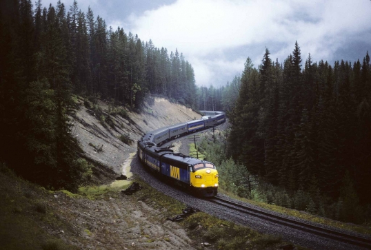 sneebly-via-rail-canadian